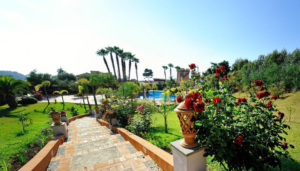 Hotel Porto Pirgos Parghelia Exterior photo