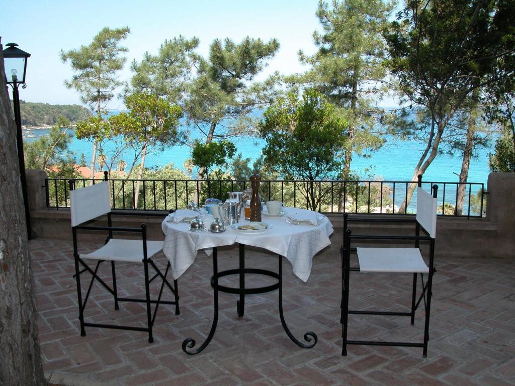 Hotel Porto Pirgos Parghelia Exterior photo