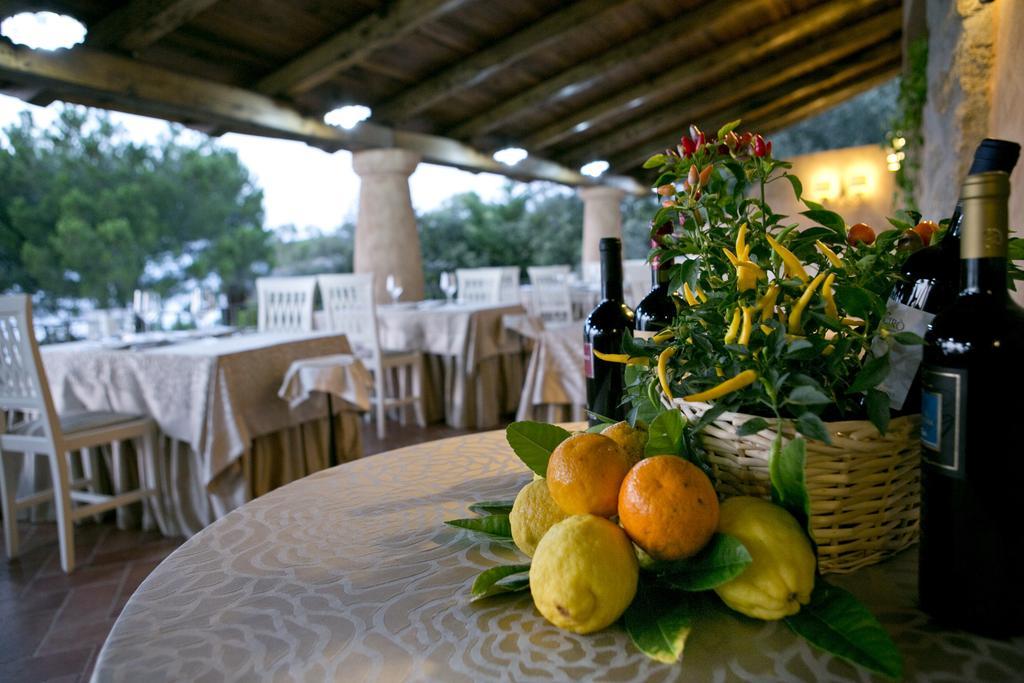 Hotel Porto Pirgos Parghelia Exterior photo