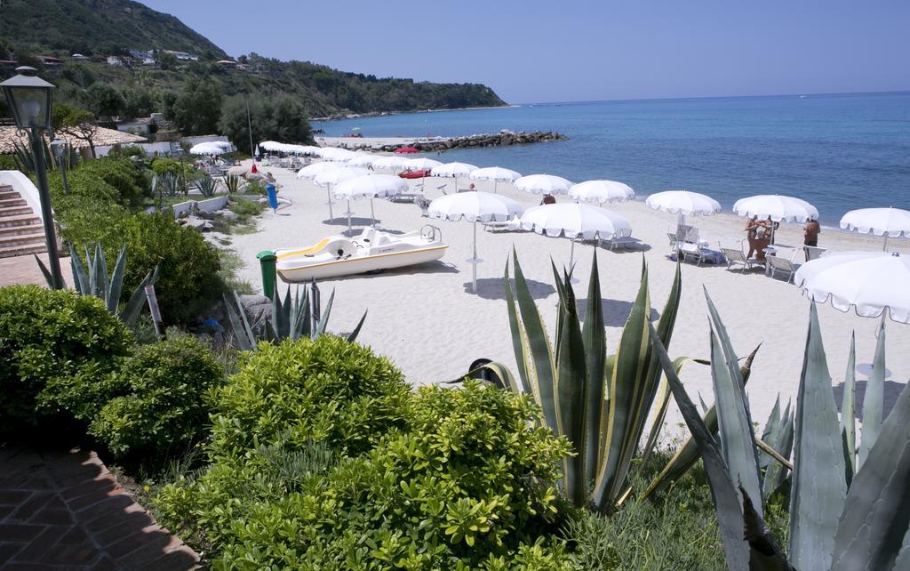 Hotel Porto Pirgos Parghelia Exterior photo